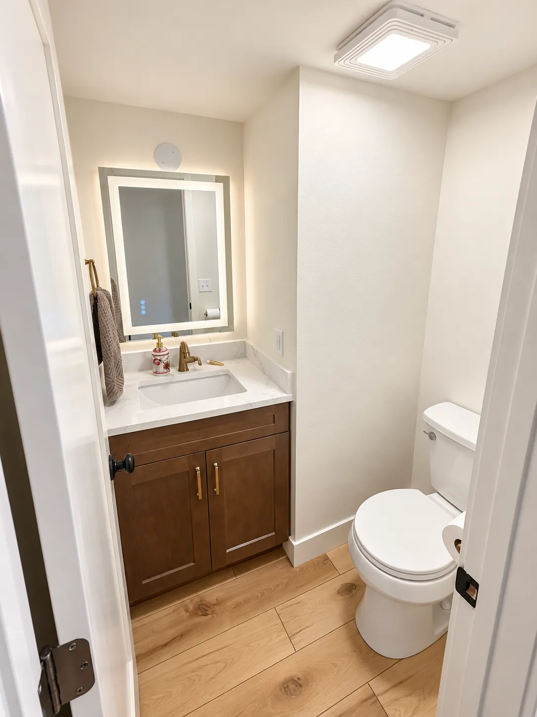 Small Bathroom Remodel That Ties the Whole Home Together image