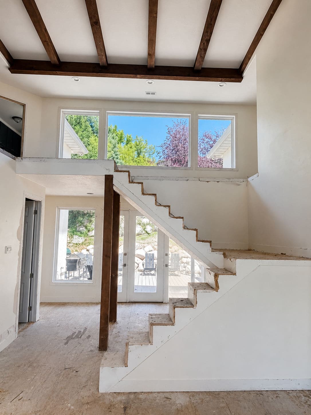 Project Stair Railing Removal Opens Up a Whole New Look image