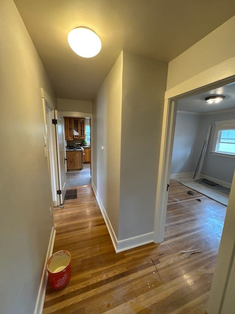 Gallery photos for Maximizing Space with a New Bedroom Closet: Image #2