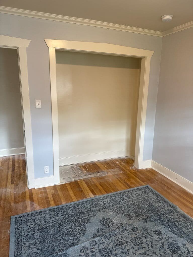 Gallery photos for Maximizing Space with a New Bedroom Closet: Image #3